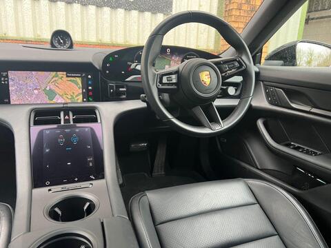 Porsche Taycan view 20