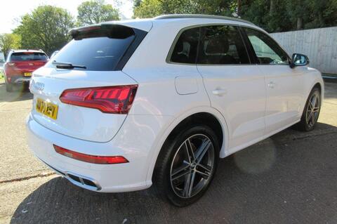 Audi SQ5 view 38