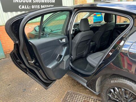 Ford Focus view 14