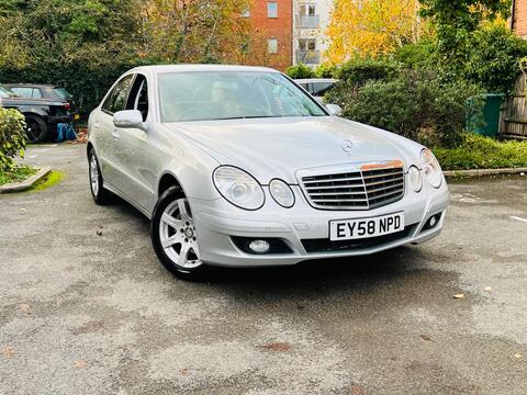 Mercedes-Benz E Class view 3