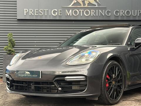 Porsche Panamera view 18