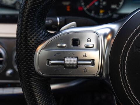Mercedes-Benz S Class view 24