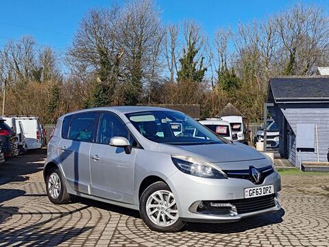 Renault Scenic view 3
