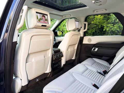 Land Rover Discovery view 12