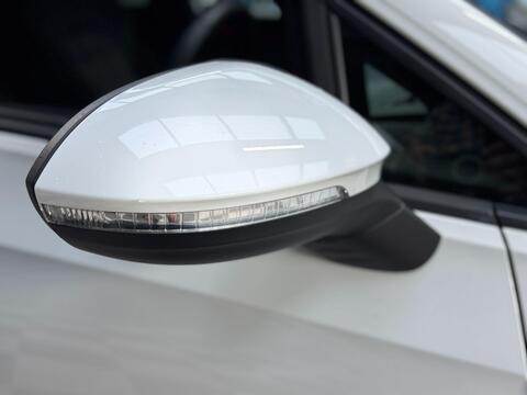 Volkswagen Golf view 47