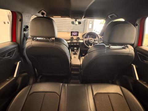 Audi Q2 view 17