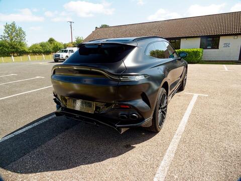 Aston Martin DBX view 23