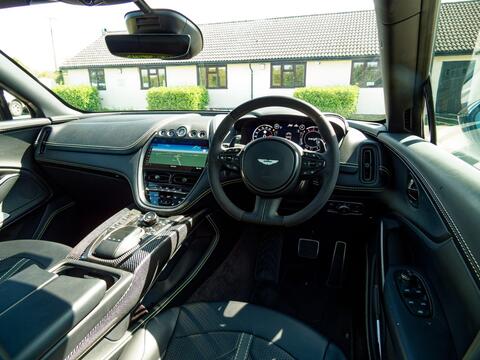 Aston Martin DBX view 33