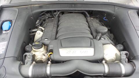 Porsche Cayenne view 44