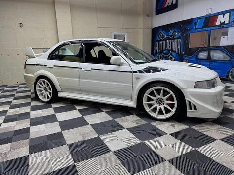 Mitsubishi Lancer view 11