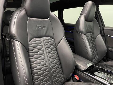 Audi RS6 view 18