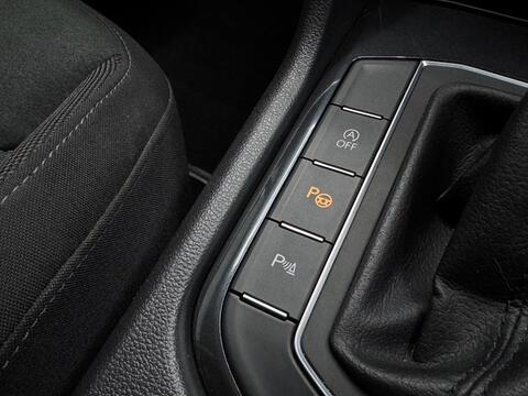 Volkswagen Tiguan view 19