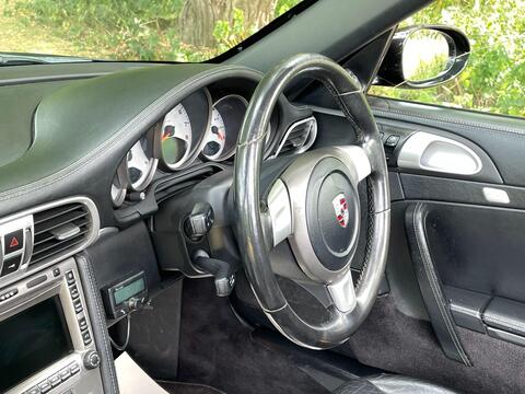 Porsche 911 view 44