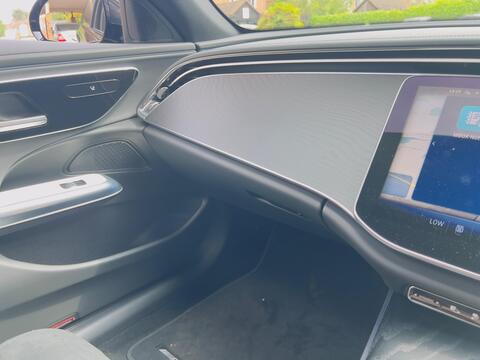 Mercedes-Benz E Class view 33
