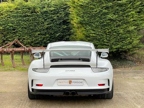 Porsche 911 view 2