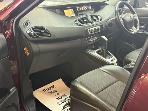 Renault Scenic view 15