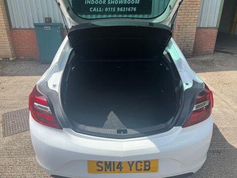 Vauxhall Insignia view 14
