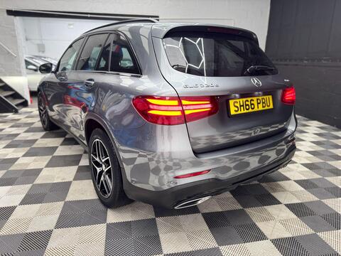 Mercedes-Benz GLC view 18