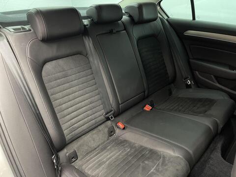 Volkswagen Passat view 20