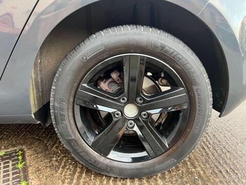 Volkswagen Golf view 27