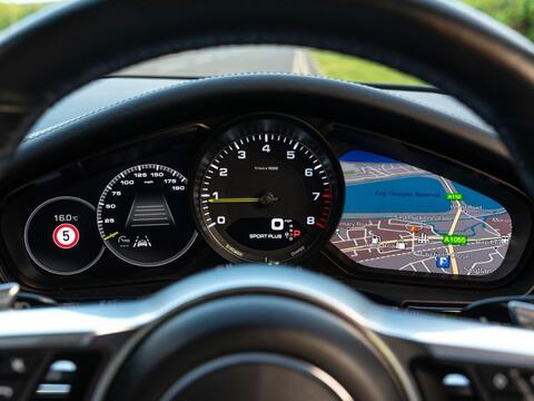 Porsche Panamera view 30