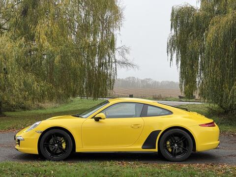 Porsche 911 view 57