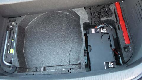 Audi TT view 30