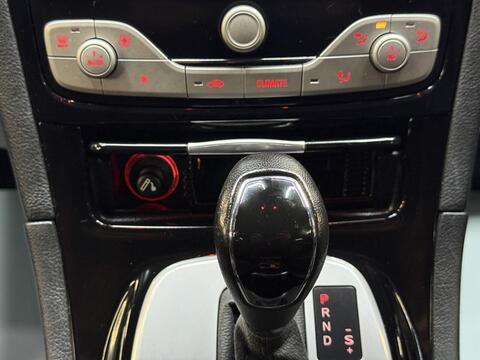 Ford Galaxy view 17