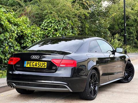 Audi A5 view 3