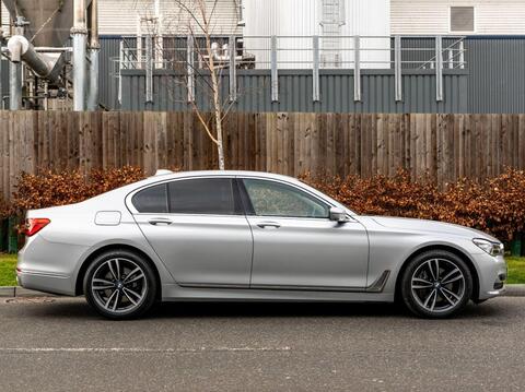 BMW 7 Series view 2