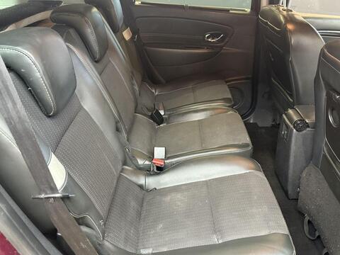 Renault Scenic view 21