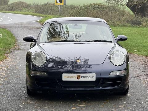 Porsche 911 view 2