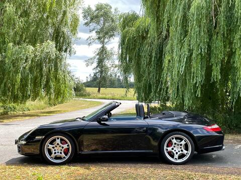 Porsche 911 view 13