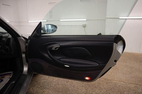 Porsche 911 view 29