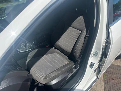 Vauxhall Insignia view 17