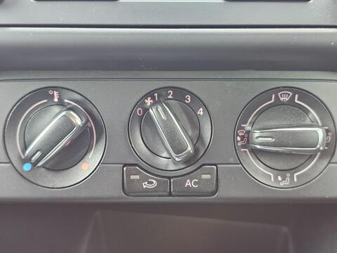 Volkswagen Polo view 14