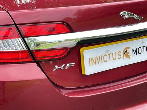 Jaguar XF view 47