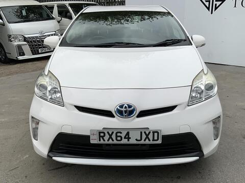 Toyota Prius view 2