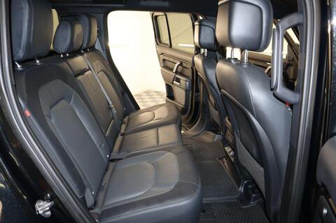 Land Rover Defender view 14