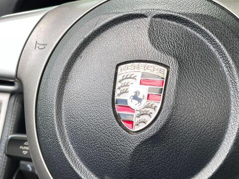 Porsche 911 view 29