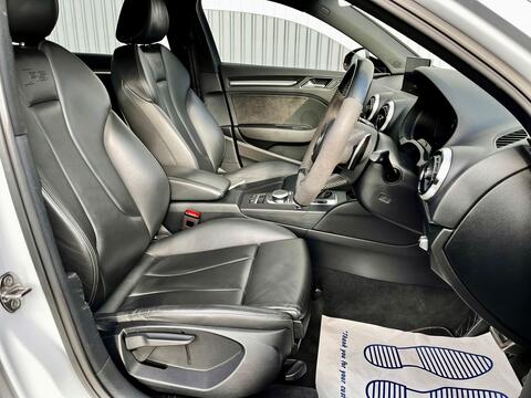 Audi RS3 view 12