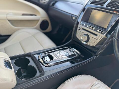 Jaguar XK view 23