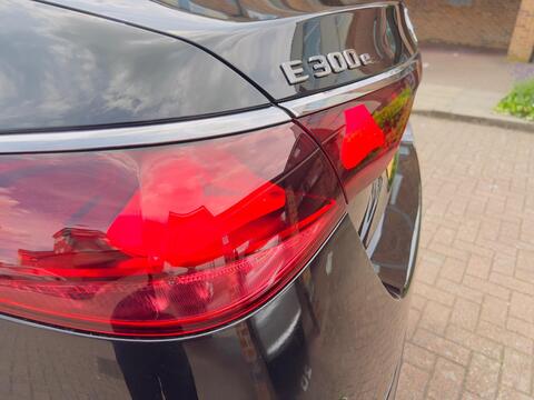 Mercedes-Benz E Class view 26