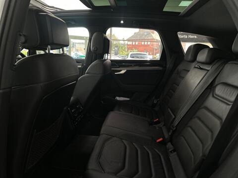 Volkswagen Touareg view 42