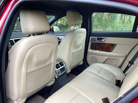 Jaguar XF view 34
