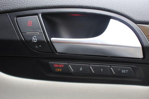 Audi Q7 view 15