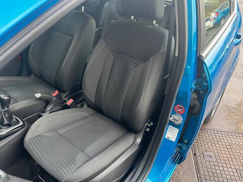 Ford Fiesta view 17