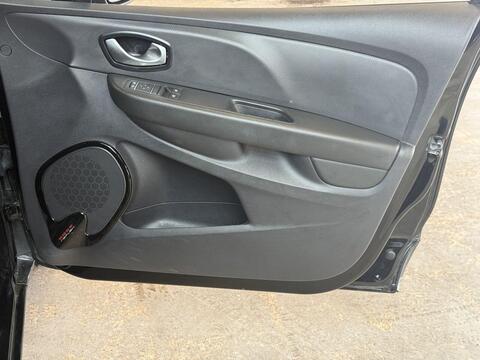 Renault Clio view 14