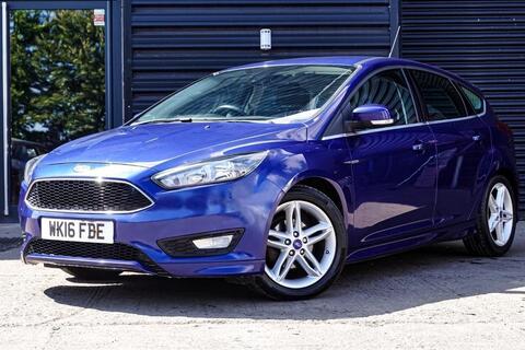 Ford Focus view 3