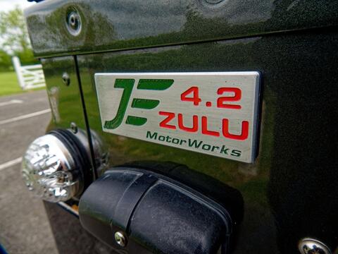 Land Rover Defender view 15